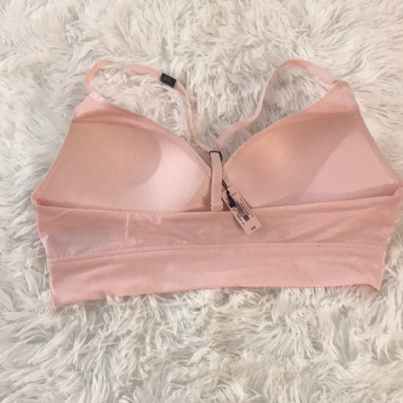 Victoria’s Secret Bra - Picture 2 of 2